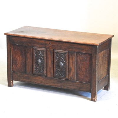 Lot 488 - An oak coffer