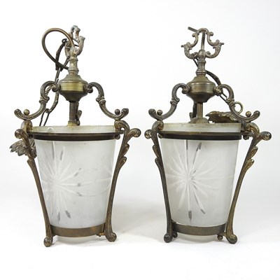 Lot 196 - A pair of lanterns