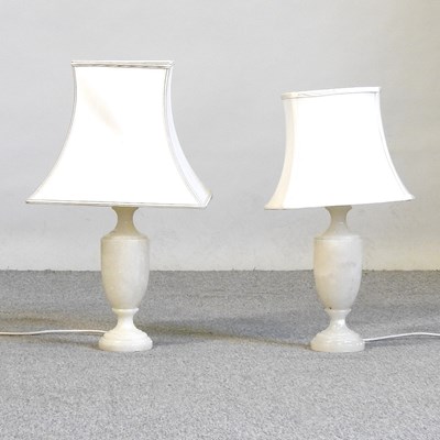 Lot 349 - A pair of table lamps