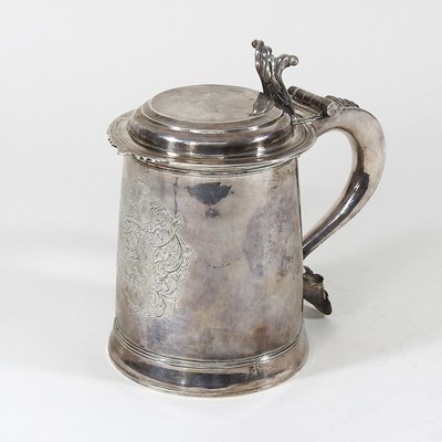 Lot 161 - A Queen Anne silver tankard