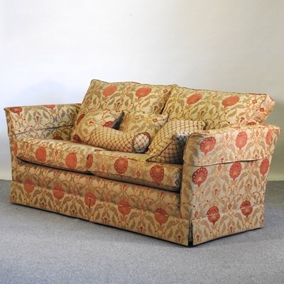 Lot 467 - A Jayrest Cavendish floral sofa