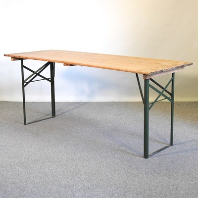 Lot 546 - A folding table