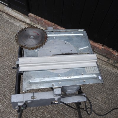 Lot 433 - A circular saw