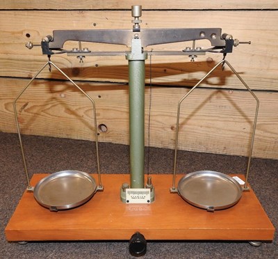 Lot 99 - A set of mid 20th century Philip Harris chemists balance scales