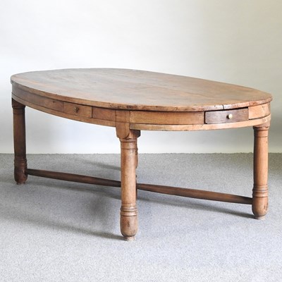 Lot 455 - A French dining table