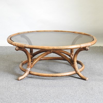 Lot 425 - A coffee table