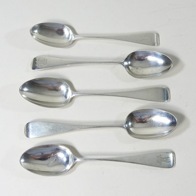 Lot 199 - A collection of teaspoons