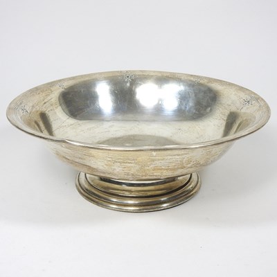 Lot 24 - An American silver bowl