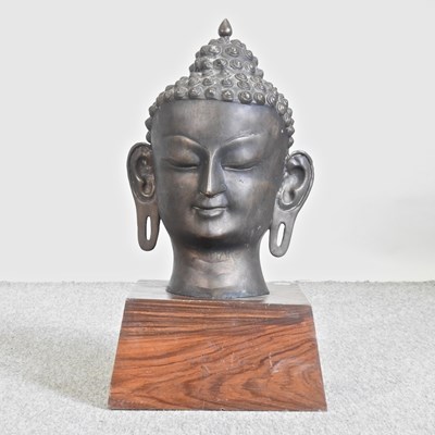 Lot 345 - A Buddha head