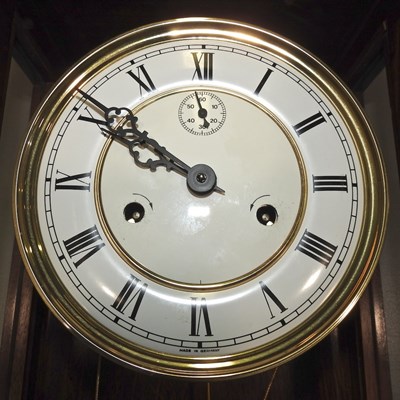 Lot 103 - A Vienna style regulator wall clock