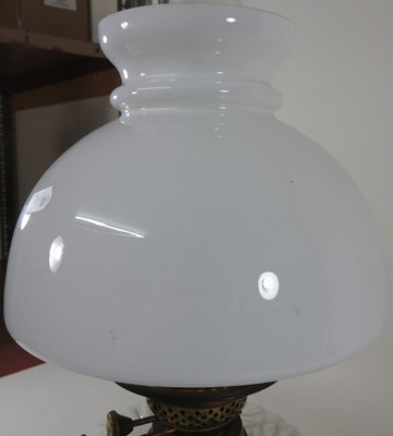 Lot 481 - A oil lamp