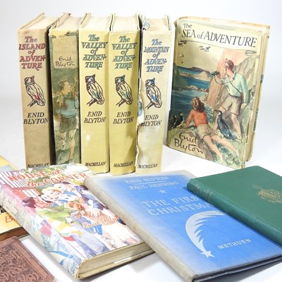 Lot 102 - Enid Blyton, Adventure Series 1st editions