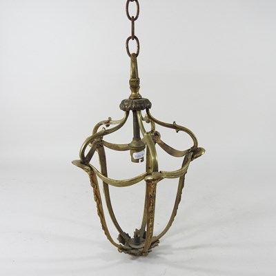 Lot 360 - A hanging lantern