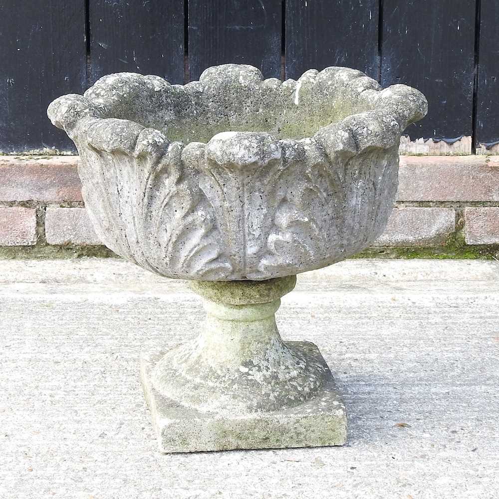 Lot 35 - A garden urn