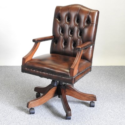 Lot 164 - A desk chair