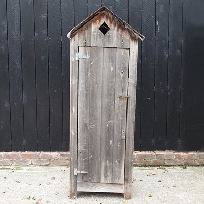 Lot 372 - A garden shed