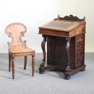 Lot 488 - A davenport and chair