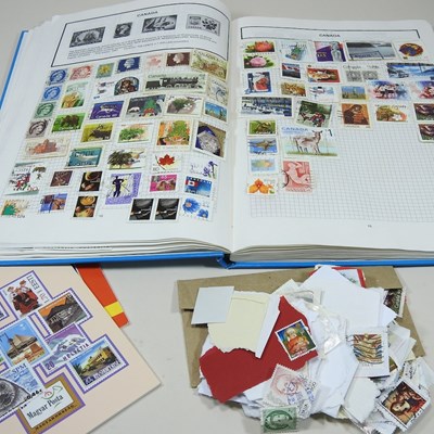 Lot 540 - A collection of stamps