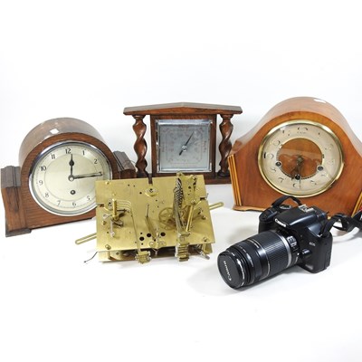 Lot 422 - A collection of clocks