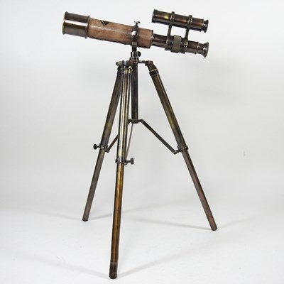 Lot 408 - A telescope