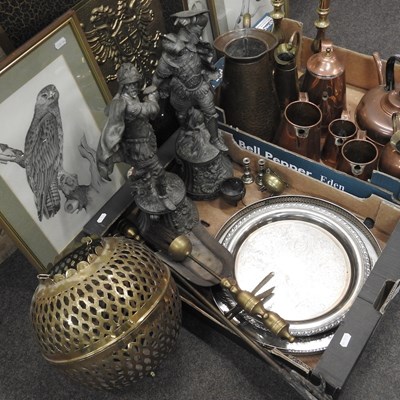 Lot 386 - A collection of metalwares