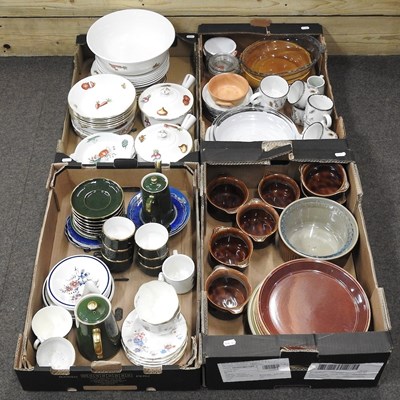 Lot 525 - Four boxes of china