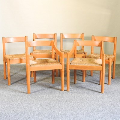 Lot 606 - A set of dining chairs