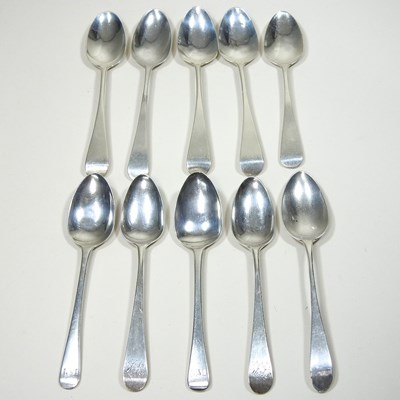 Lot 607 - Silver teaspoons