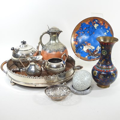 Lot 156 - A collection of silver plate