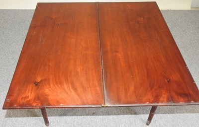 Lot 601 - A Regency table