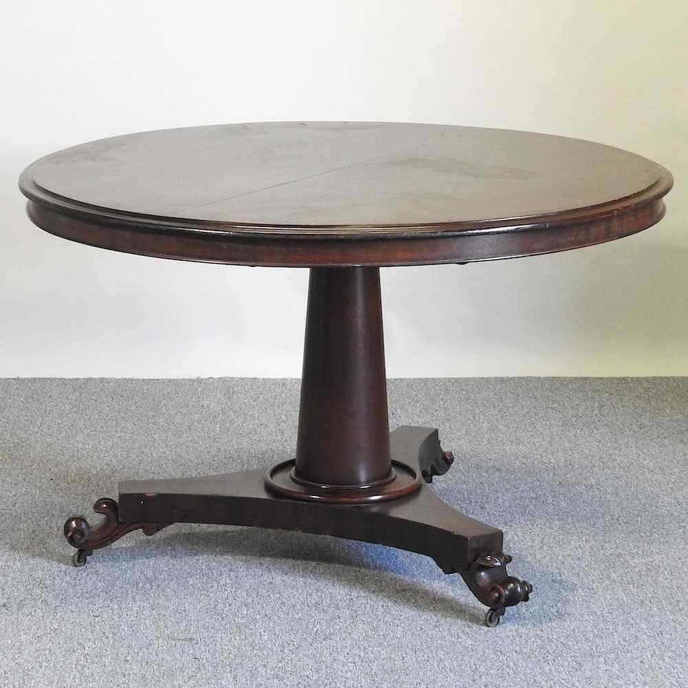 Lot 416 - A Victorian table