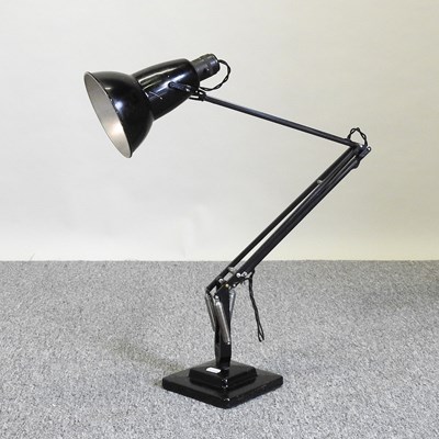 Lot 458 - An anglepoise lamp