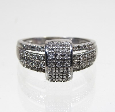 Lot 88 - A diamond ring