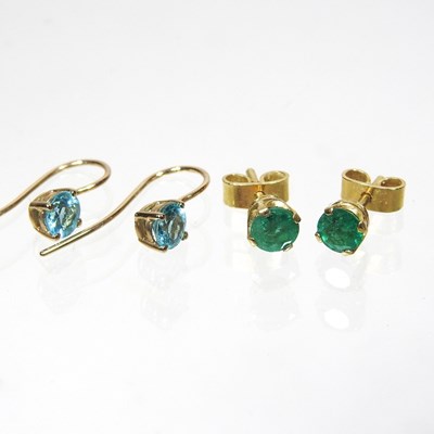 Lot 184 - Two pairs of earrings