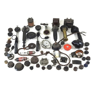 Lot 545 - A collection of radio parts