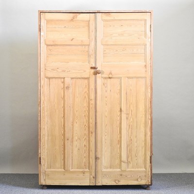 Lot 317 - A cupboard