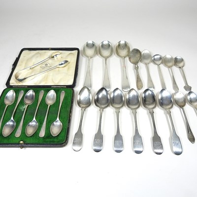 Lot 204 - A collection of silver