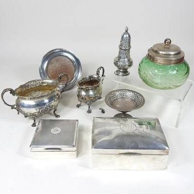 Lot 218 - A collection of silver