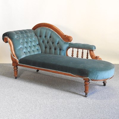 Lot 541 - A chaise longue