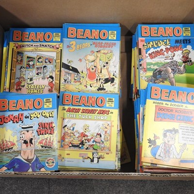 Lot 372 - A collection of Beano comics