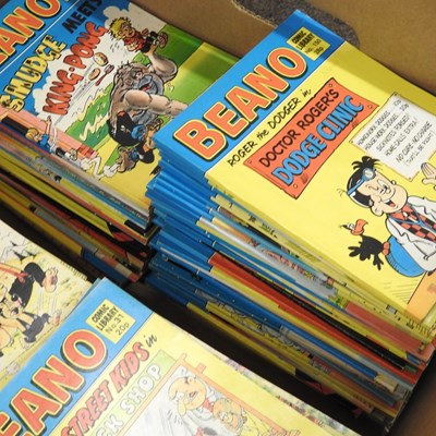 Lot 372 - A collection of Beano comics