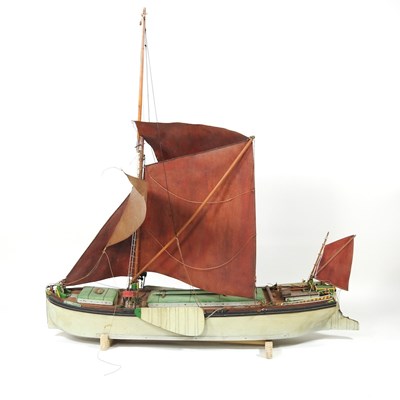 Lot 602 - A model boat