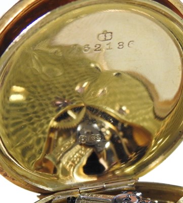 Lot 8 - A gold pocket watch