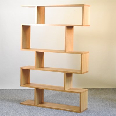 Lot 7 - A modern oak bookcase