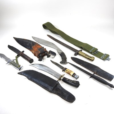 Lot 283 - A collection of knives