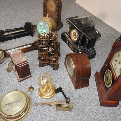 Lot 205 - A collection of barometers