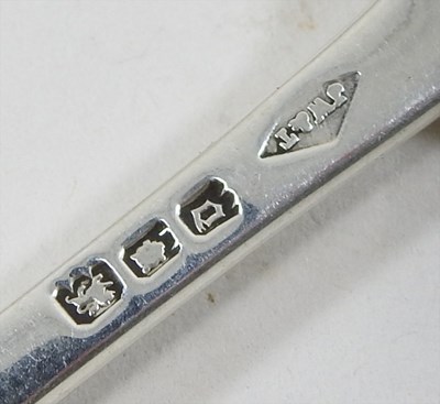 Lot 22 - Silver table forks