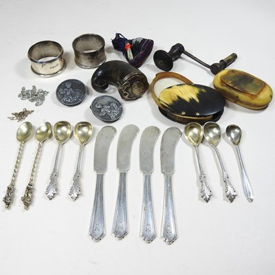 Lot 241 - Silver and horn items