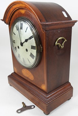 Lot 17 - A bracket clock
