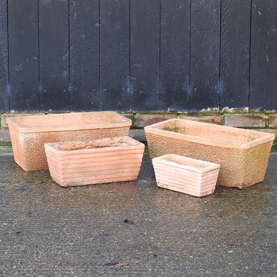 Lot 420 - A pair of planters